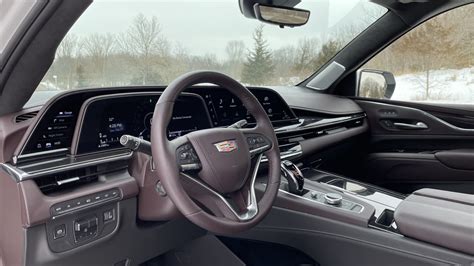 2021 Cadillac Escalade Interior Review | Tech-forward fortress | Autoblog