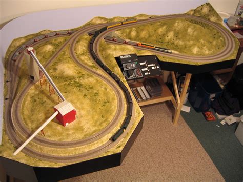 E-Z track layout | Model trains, Model train layouts, Model train table