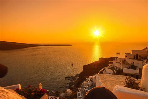 Sunset in the beautiful Santorini Island, Greece : r/europe