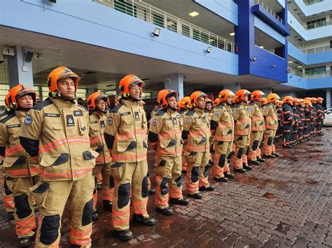 SCDF Firefighters Don New Suits With Improved Flame Protection ...