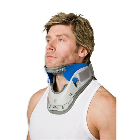 Preventing whiplash from wipeouts - Ski Gabber - Newschoolers.com