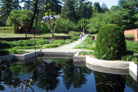 Vanderbilt Mansion National Historic Garden