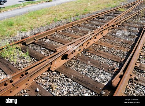 Railway tracks parallel hi-res stock photography and images - Alamy