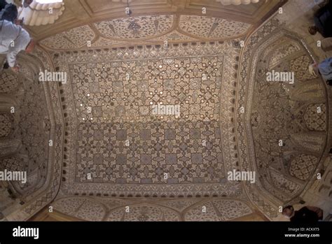 The ceiling of the Hall of Mirrors in the Shish Mahal inside the Amber ...