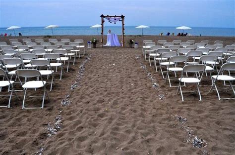 Intimate Wedding Venue in Bayfield Ontario - Private Beach Resort on Lake Huron - Deer Park Lodge