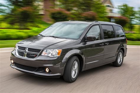 Top 4 "Most American" Minivans for 2015 | Edmunds