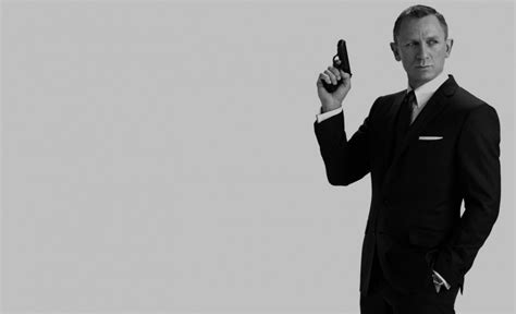 A look back at James Bond 007: the Daniel Craig Era (up to No Time To Die) | Flaw in the Iris