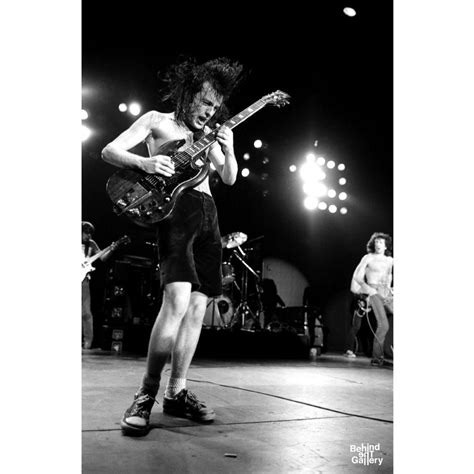 AC/DC Live 1979 – behindthegallery