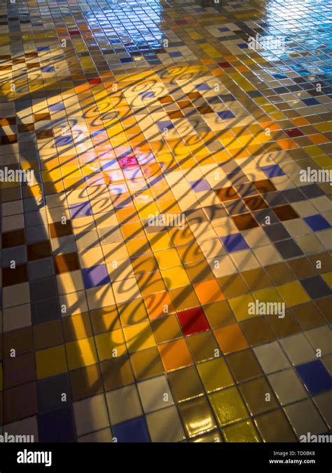 Mall floor tiles Stock Photo - Alamy