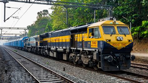 A Freight Train in India Hauled by Twin EMD Diesel Locomotives - Fottams!