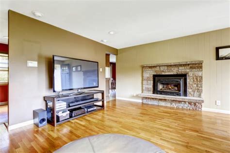 Entertainment and Elegance: Stone Fireplace Ideas with a Built-in TV ...