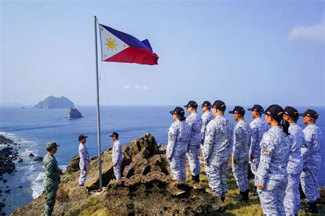 PH Navy visits Mavulis Island as part of "Operation Bantay-Layag" – Filipino News