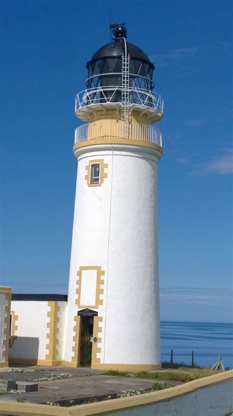 lighthouse at the end of point Isle of lewis | Beautiful lighthouse ...