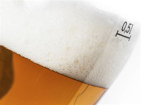 Raise A Toast To Building Better Beer Bubbles Through Chemistry | WBUR