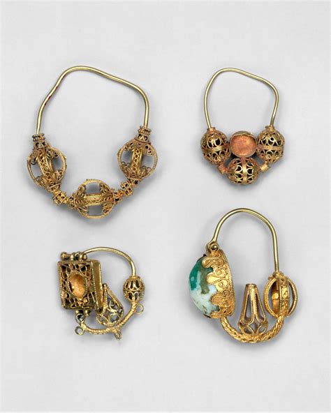 Earring, One of a Pair | The Metropolitan Museum of Art