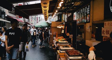 Tsukiji Outer Market Guided Tour — TOKI