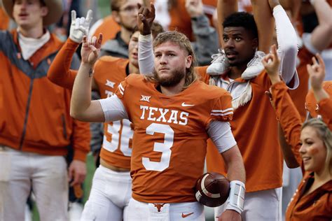 Texas to play Washington at the Alamo Bowl in San Antonio