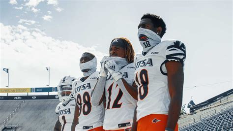 UTSA Football Uniforms | Christopher Muñoz