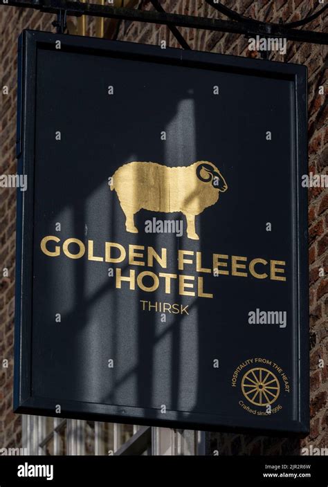 Golden fleece hotel thirsk hi-res stock photography and images - Alamy