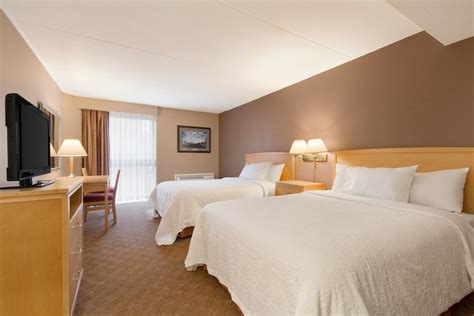 Days Inn by Wyndham Niagara Falls Near The Falls Niagara Falls, Ontario ...