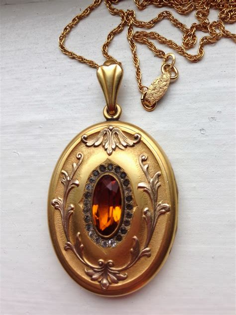 MemoryStation: Large Antique Edwardian Gold Filled Oval Locket with ...