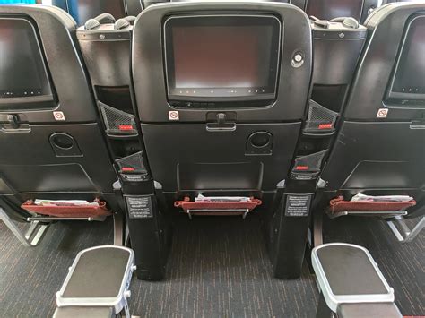 Flight review: Japan Airlines 787-9 premium economy - The Points Guy