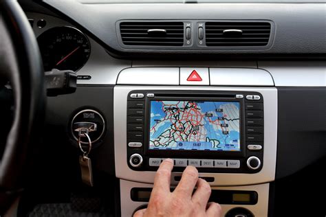 Benefits of Installing GPS Tracking Systems in Your Car – The Local Brand®