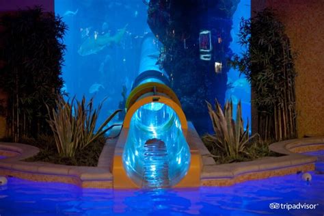 15 Hotels with Waterparks in Las Vegas (Recommended)