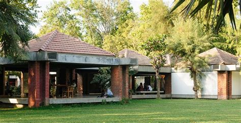 Gandhi Memorial Museum & House (Sabarmati Ashram) / Charles Correa ...