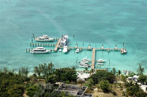 Harbour Island Club & Marina in Harbour Island, EL, Bahamas - Marina ...