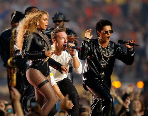 Beyonce, Coldplay and Bruno Mars perform during the halftime show ...