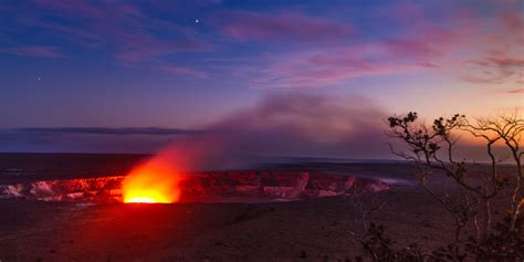 Watch Hawaii's Decades-Long Volcanic Eruption Get Dramatic | HuffPost