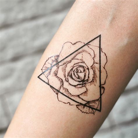 Tattoos mit Bedeutung: Besondere Tattoo Symbole und 200+ Inspirationen