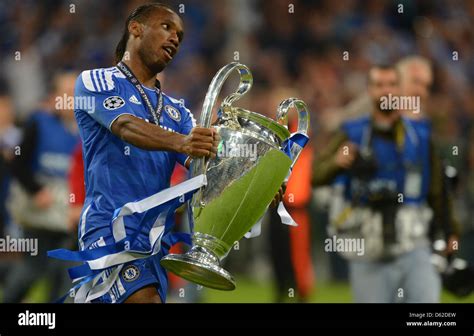 Didier drogba champions league hi-res stock photography and images - Alamy