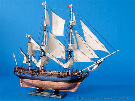 HMS BOUNTY tall model ship Captain Bligh - NEW | #16487937