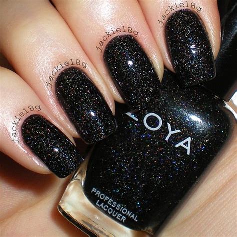 37 Black Glitter Nails Designs That You Can Make – Eazy Glam