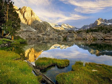 Pee Wee Lake, Sierra Nevada Mountains, California, US [1600 x 1200 ...