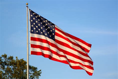 beautiful-american-flag-flying-in-the-wind-in-the-evening | Flickr