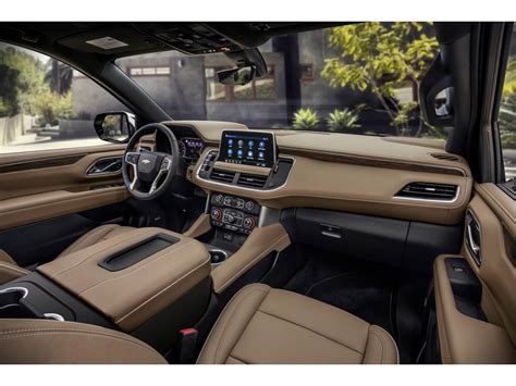 2024 Chevrolet Suburban: 66 Interior Photos | U.S. News