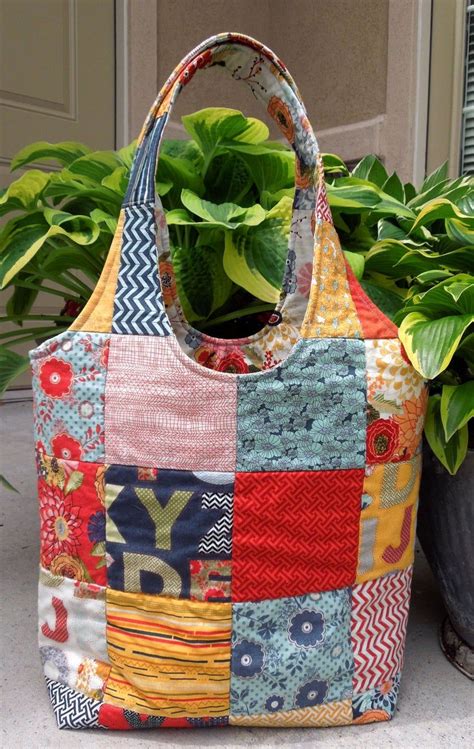 Summer Sac Sewing Pattern - Etsy | Patchwork bags, Quilted tote bags, Bag pattern