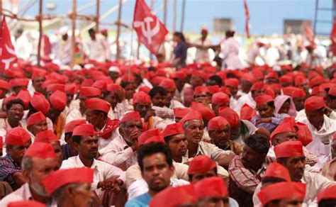 Mumbai farmers protest: As protesters press on with their demands, citizens reach out to offer ...