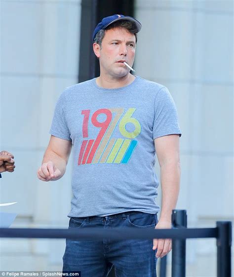 Ben Affleck sports 1976 T-shirt while smoking cigarette in NYC - iPop