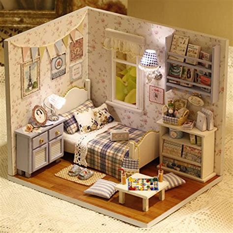 Miniature DIY Dollhouse Kit - ApolloBox