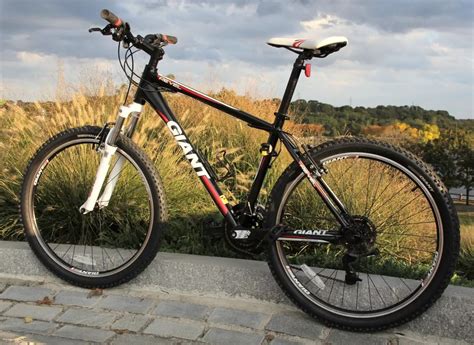 Mountain Bike Review: The 2012 Giant Revel 2 | The Frugal Noodle