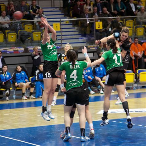 Getting the shot away, Women's Final Four Handball Champio… | Flickr
