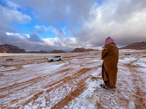 Snow falls in Tabuk - Saudi Arabia : r/saudiarabia