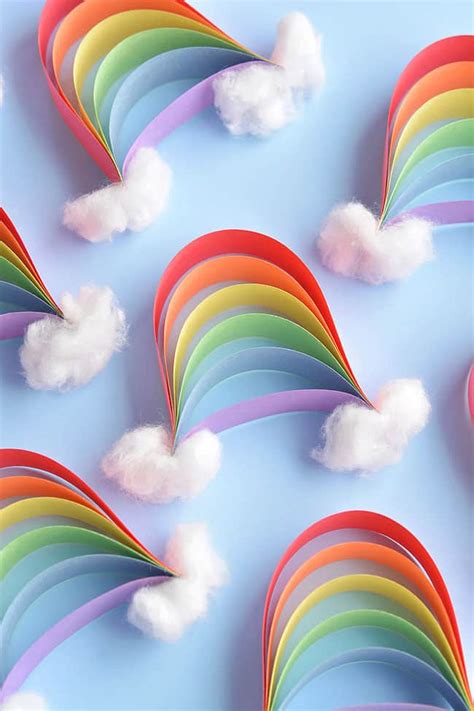 Rainbow Craft: How to Make Paper Strip Rainbows