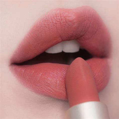 🧚🏾‍♀️ 𝐋𝐈𝐏 ׁ۪ ⬞♡ in 2023 | Lips inspiration, Matte lipstick shades, Lip ...