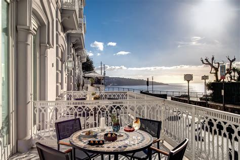 Panoramic Sea View Rooms in Sorrento - Rooms With Balcony In Sorrento