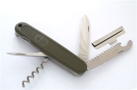 File:Victorinox German Army Knife 1985.JPG - Wikimedia Commons